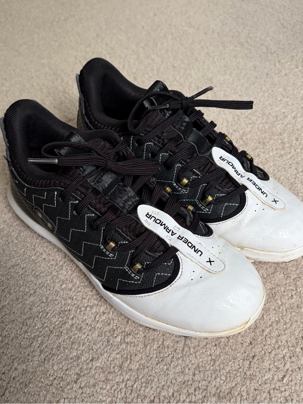 Under Armour Bryce Harper BH Show Baseball Cleats Size 5.5 Y Black/White